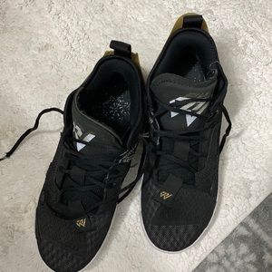 Nike Jordan Russell Westbrook Why Not Zer0.4 Family Black Metallic Gold size 9.5